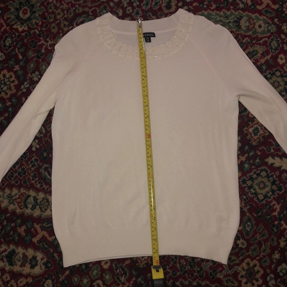 NWOT White Jewel Embellished Collar Sweater - Picture 9 of 9